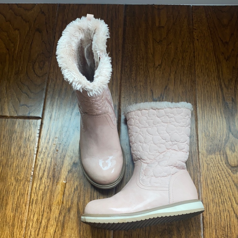Girls boots